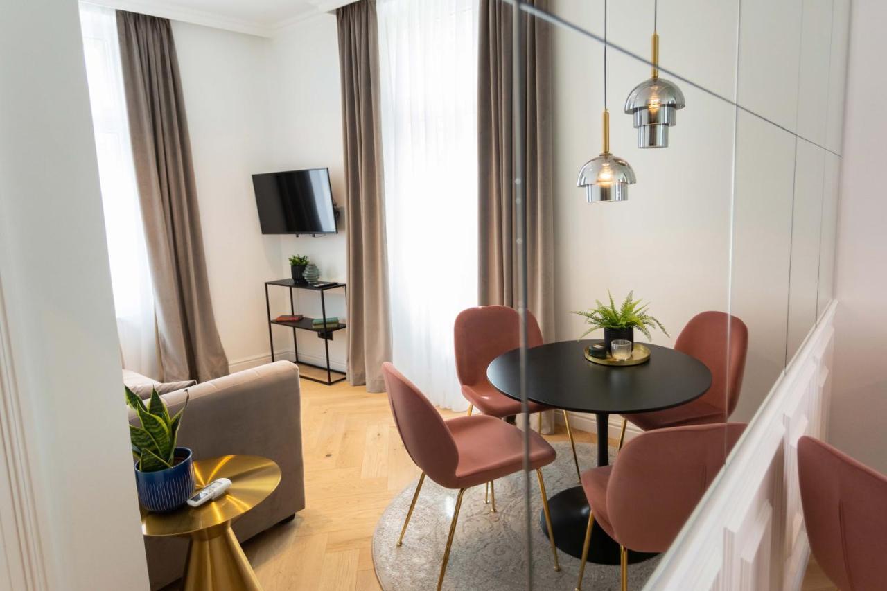 Pierrot & Pierrette Gajeva 6 Apartment Zagreb Exterior foto